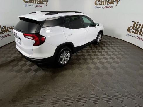 Certified 2023 GMC Terrain SLE w/ Driver Convenience Package image 8