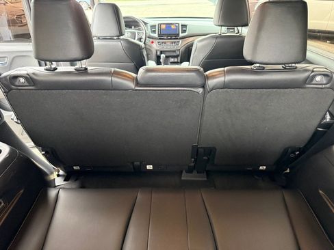 Used 2017 Honda Pilot EX-L image 18