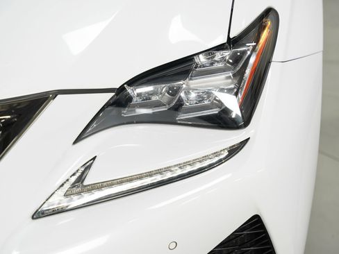 Used 2015 Lexus RC F Coupe w/ Performance Package image 14