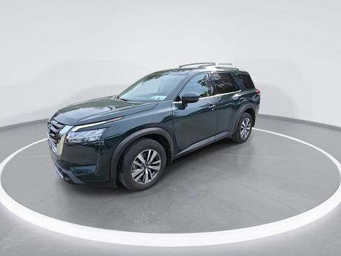 Certified 2023 Nissan Pathfinder SL w/ Cargo Package image 4