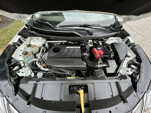 Certified 2023 Nissan Rogue SV image 14