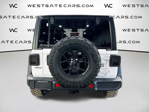 Used 2024 Jeep Wrangler Willys image 7