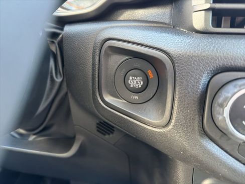 Used 2024 Jeep Wrangler Unlimited Sport AWD/4WD image 34