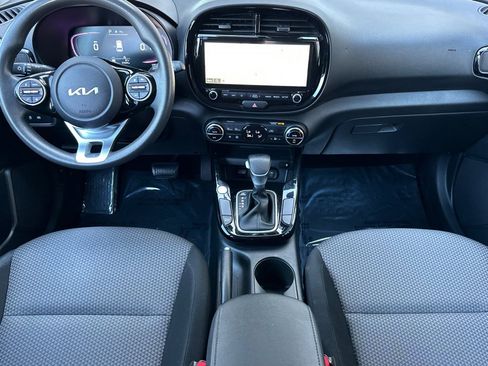 Used 2023 Kia Soul S FWD image 14