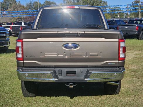 Used 2023 Ford F150 Lariat w/ Equipment Group 502A High image 4