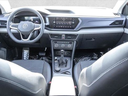 Used 2022 Volkswagen Taos SE image 18