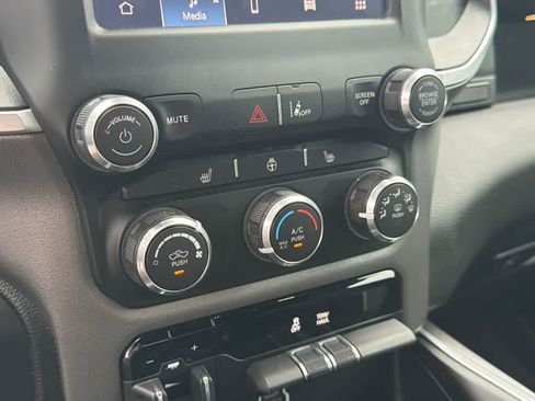 Used 2023 RAM 1500 Big Horn AWD/4WD image 29