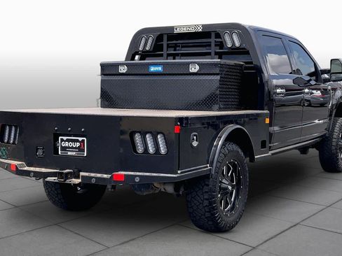 Used 2019 Ford F250 Platinum w/ Snow Plow Prep Package AWD/4WD image 13