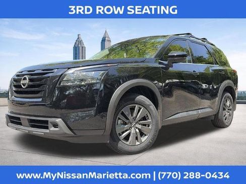 Certified 2023 Nissan Pathfinder SV w/ Black Appearance Package FWD image 1