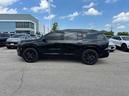 Used 2024 Chevrolet Traverse RS w/ LPO, Floor Liner Package AWD/4WD image 6