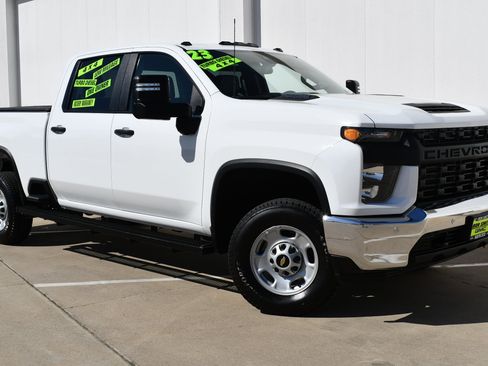 Used 2023 Chevrolet Silverado 3500 W/T w/ WT Convenience Package AWD/4WD image 2