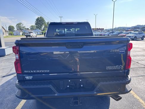 Used 2023 Chevrolet Silverado 2500 High Country image 8