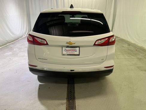 Certified 2018 Chevrolet Equinox LT FWD image 33