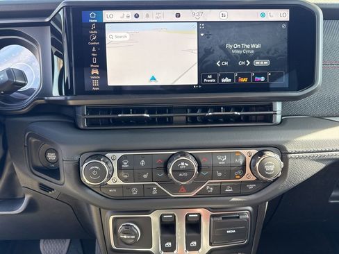 New 2026 Jeep Wrangler Rubicon image 32