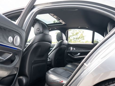 Used 2018 Mercedes-Benz E 43 AMG 4MATIC Sedan image 21