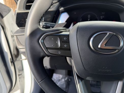 Used 2023 Lexus RZ 450e Premium image 24