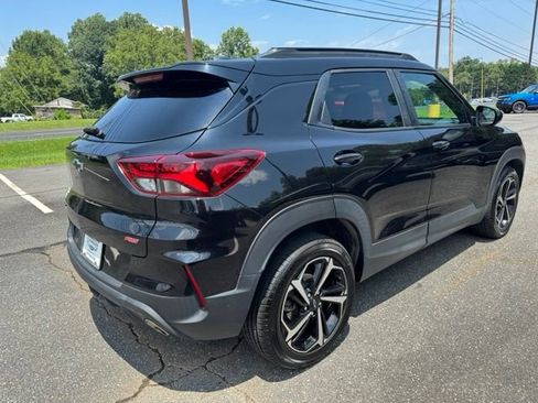 Used 2022 Chevrolet TrailBlazer RS FWD image 8