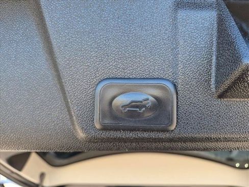 Used 2017 Chevrolet Traverse Premier AWD/4WD image 6