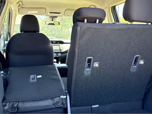 Certified 2025 Nissan Kicks Play S image 22