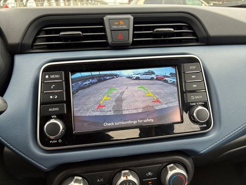 Used 2025 Nissan Versa SV image 17