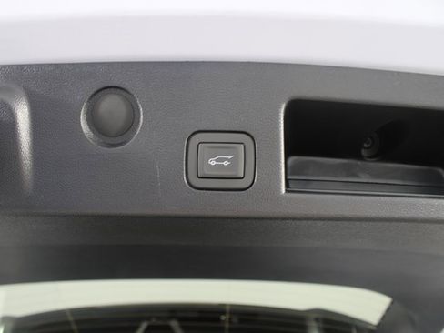 New 2026 Chevrolet Equinox ACTIV w/ Safety and Technology Package image 20