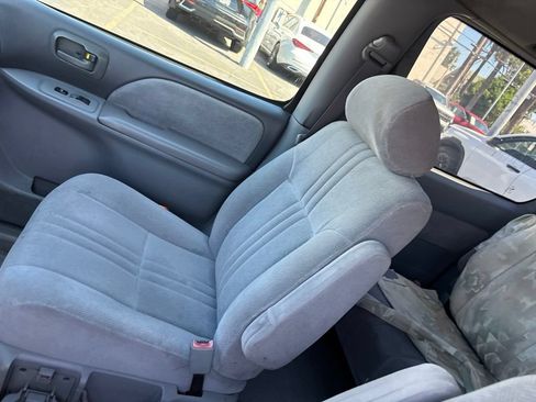 Used 2003 Toyota Sienna LE w/ Symphony Pkg FWD image 18