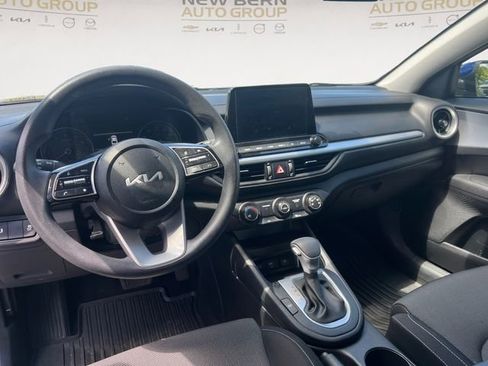 Used 2024 Kia Forte LXS w/ LXS Technology Package FWD image 10