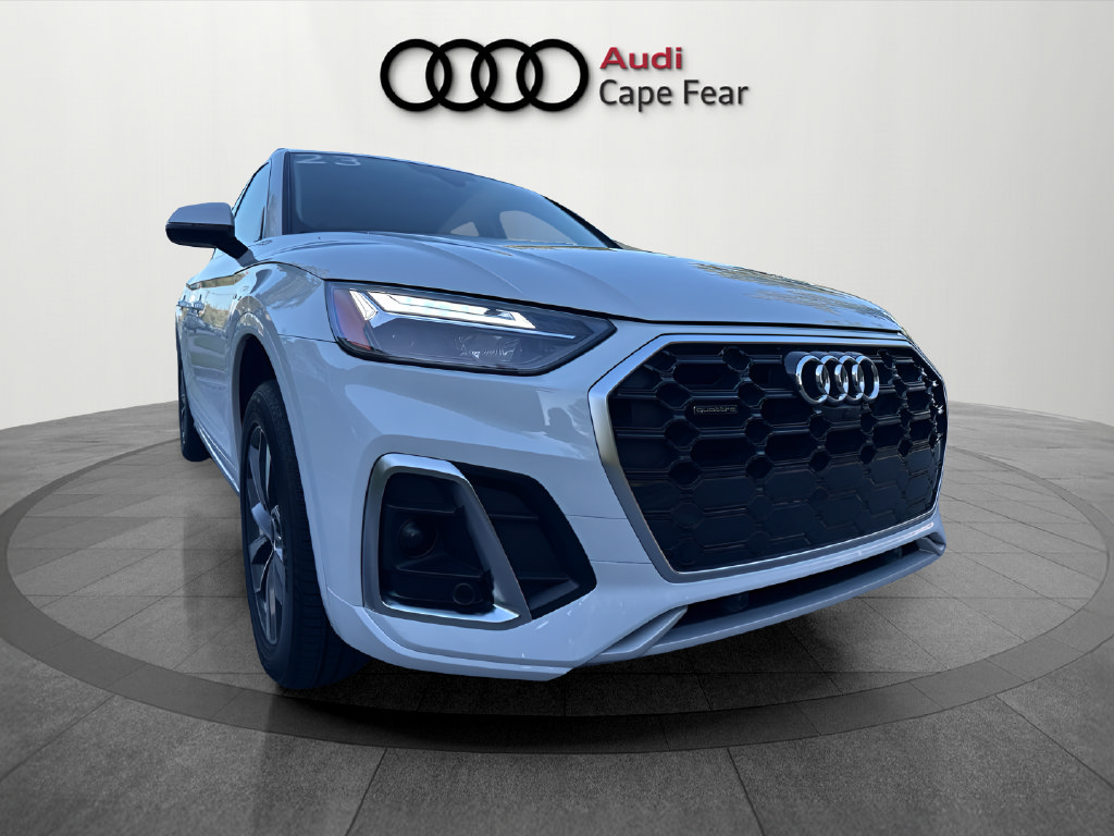 Used 2023 Audi Q5 2.0T Premium Plus w/ Premium Plus Package AWD/4WD image 9