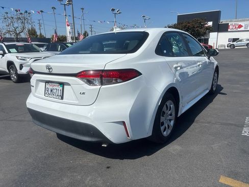Used 2023 Toyota Corolla LE FWD image 4
