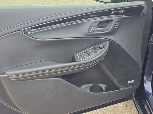 Certified 2017 Chevrolet Impala Premier w/ Enhanced Convenience Package image 22