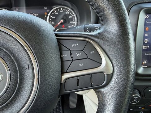 Used 2022 Jeep Renegade Limited image 23