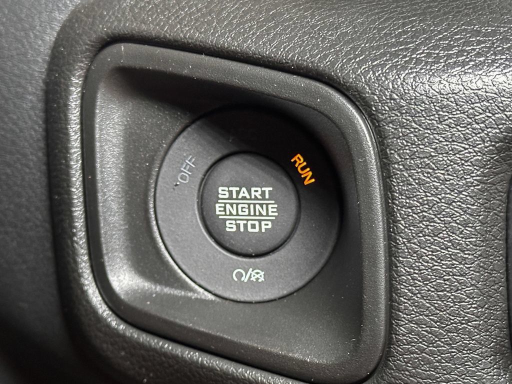 New 2026 Jeep Gladiator Sport AWD/4WD image 23