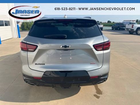 Used 2023 Chevrolet Blazer RS w/ Driver Confidence II Package FWD image 5