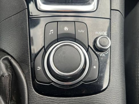 Used 2015 MAZDA MAZDA3 i Sport FWD image 15