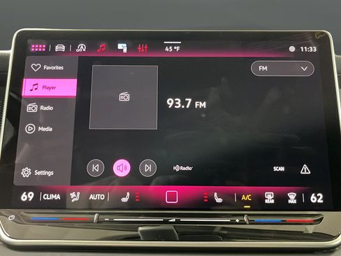 New 2026 Volkswagen Tiguan SE AWD/4WD image 12
