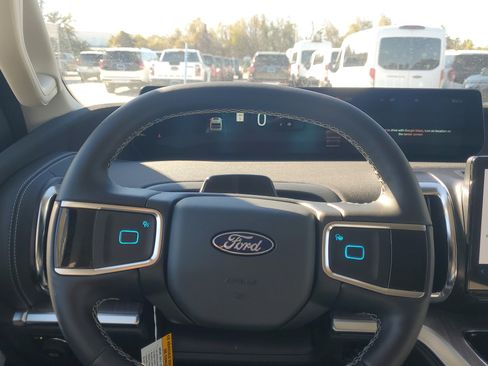 New 2026 Ford Expedition Max Platinum w/ Platinum Ultimate Package image 19