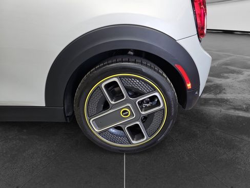 Used 2022 MINI Cooper SE FWD image 33