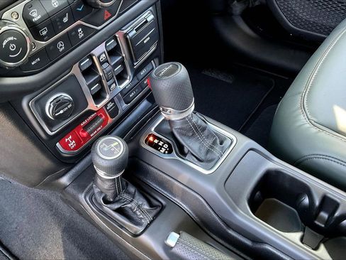 New 2026 Jeep Gladiator Mojave AWD/4WD image 28