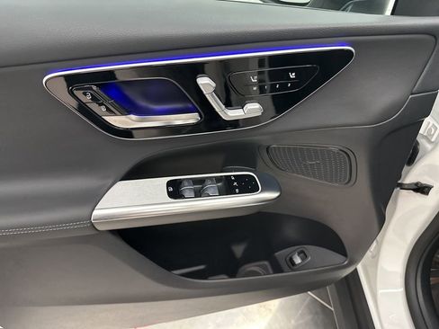 New 2026 Mercedes-Benz GLC 300 image 11