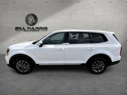 Used 2023 Kia Telluride LX image 6
