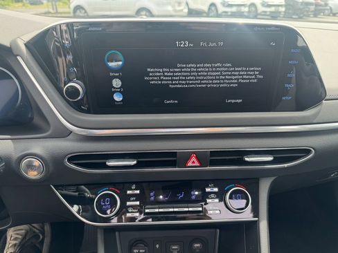 Used 2023 Hyundai Sonata Limited w/ Cargo Package FWD image 17