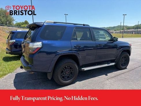 Used 2021 Toyota 4Runner Venture w/ Moonroof Package AWD/4WD image 7