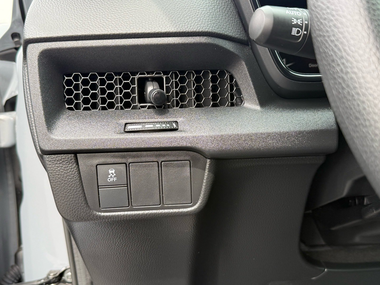 Used 2025 Honda CR-V EX image 15