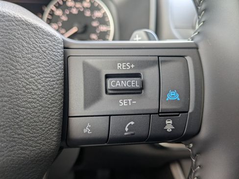 Used 2026 Nissan Rogue SV w/ SV Premium Package image 16