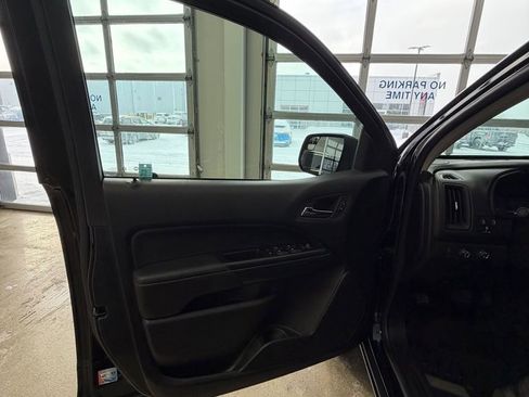 Used 2022 GMC Canyon AT4 w/ Driver Alert Package image 11