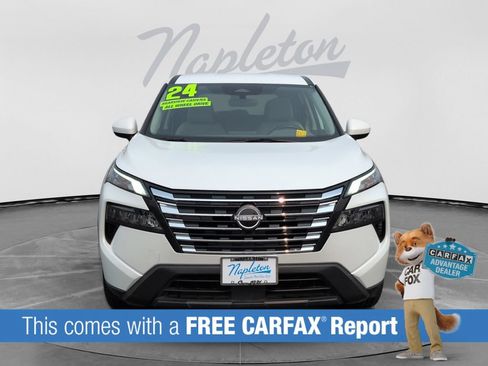 Used 2025 Nissan Rogue SV AWD/4WD image 2