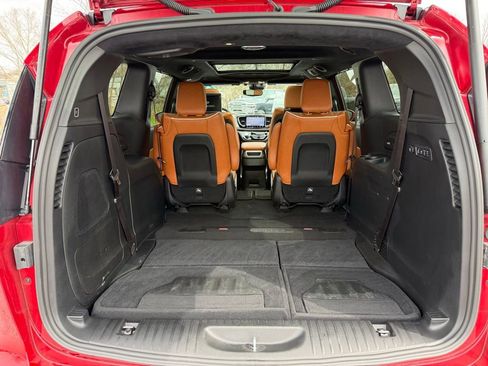 Used 2024 Chrysler Pacifica Pinnacle image 42