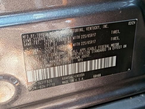 Used 2024 Toyota RAV4 LE image 17