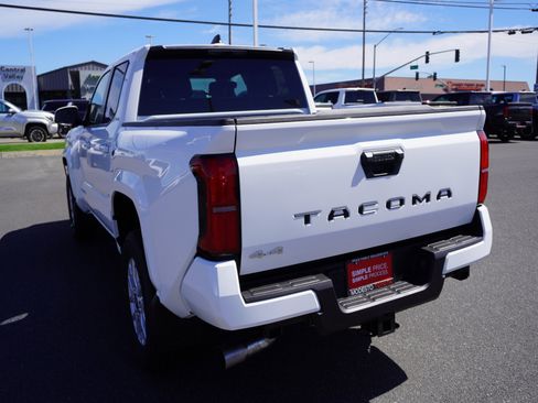 New 2026 Toyota Tacoma SR5 image 9