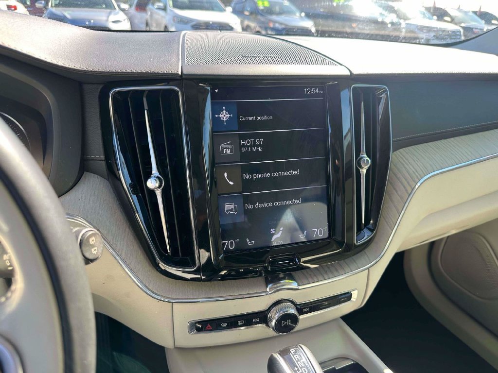 Used 2020 Volvo XC60 T5 Inscription AWD/4WD image 30